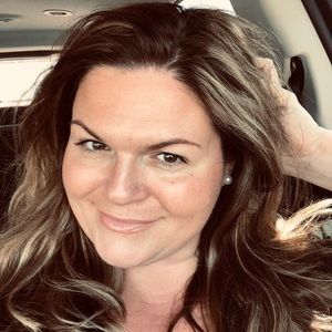 Meet your Posher, April